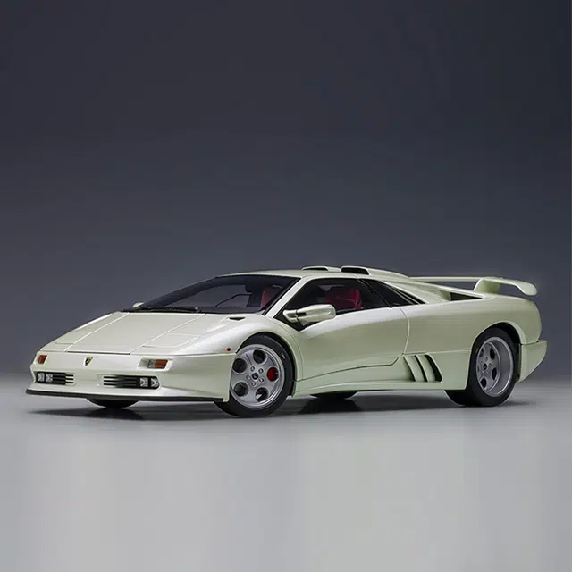 AUTOart 118 Lamborghini DIABLO SE30 JOTA