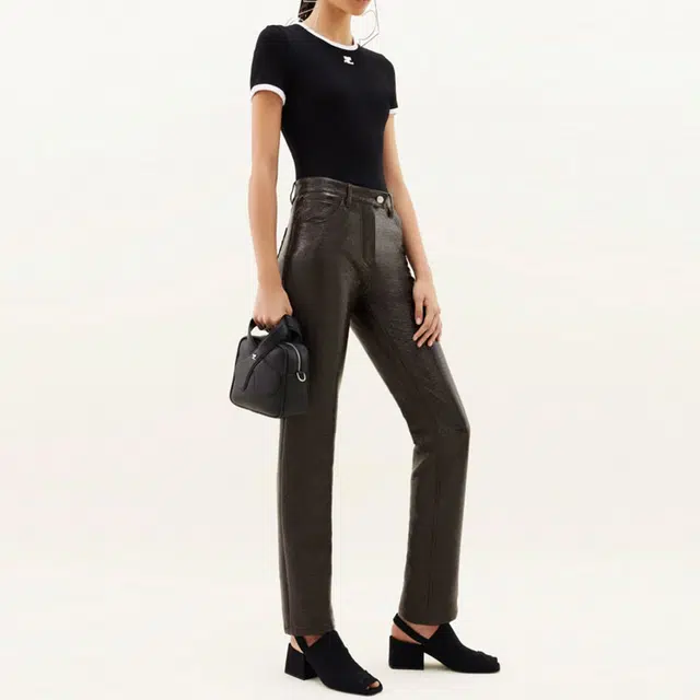 COURREGES T