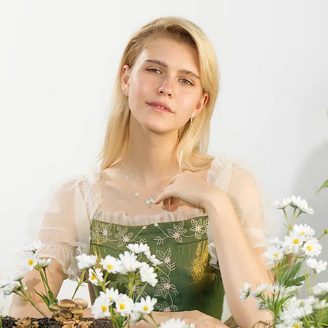 DAISY BEAUTY
