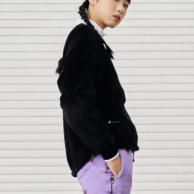 Champion T