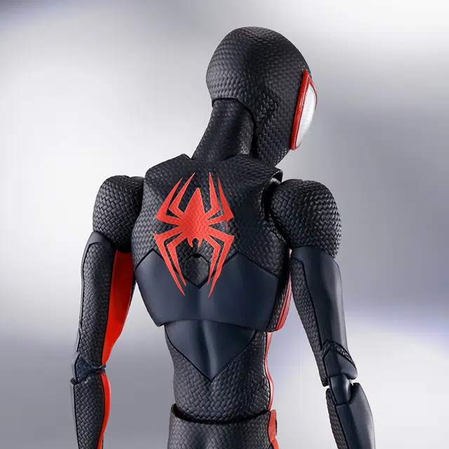 BANDAI S.H.Figuarts 15.5cm