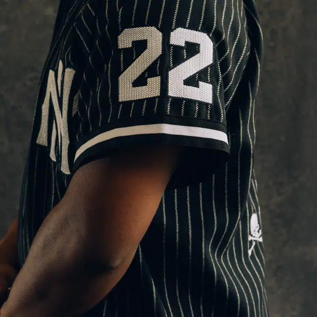 Mitchell Ness x MASTERMIND FW22 LogoT