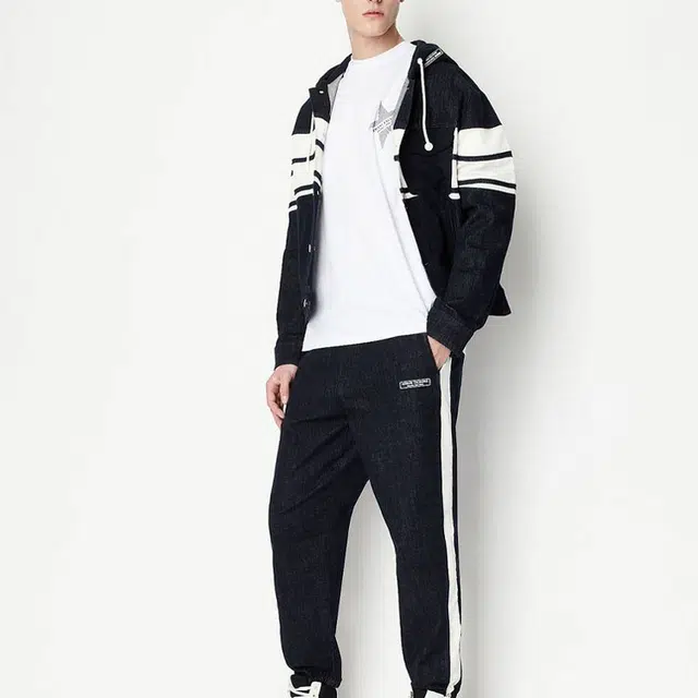 ARMANI EXCHANGE SS23 T
