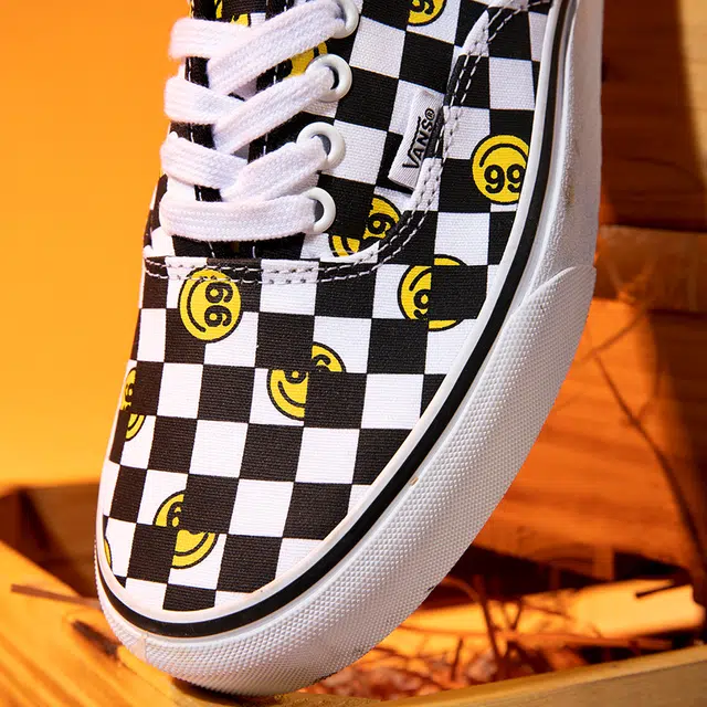 Vans Wallpaper Authentic