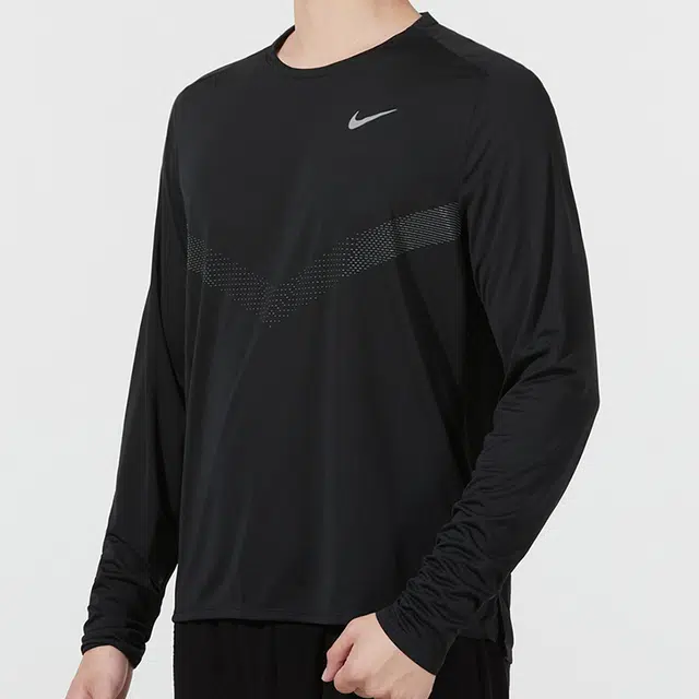 Nike T