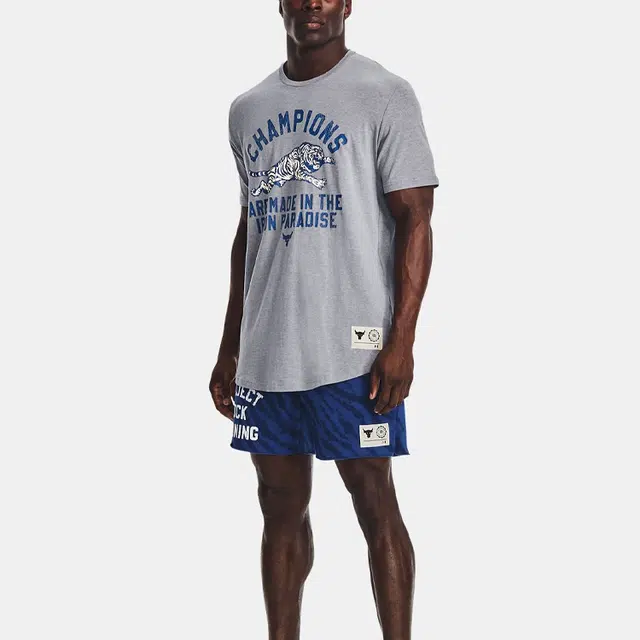 Under Armour T