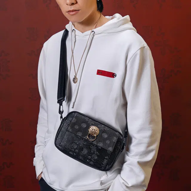 初弎 發福国风元素狮子头老花满印花生纹刺绣原创设计街头潮流休闲百搭便携通勤小方包单肩包斜挎包 男女同款情侣款 黑色