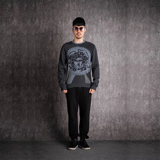 VERSACE