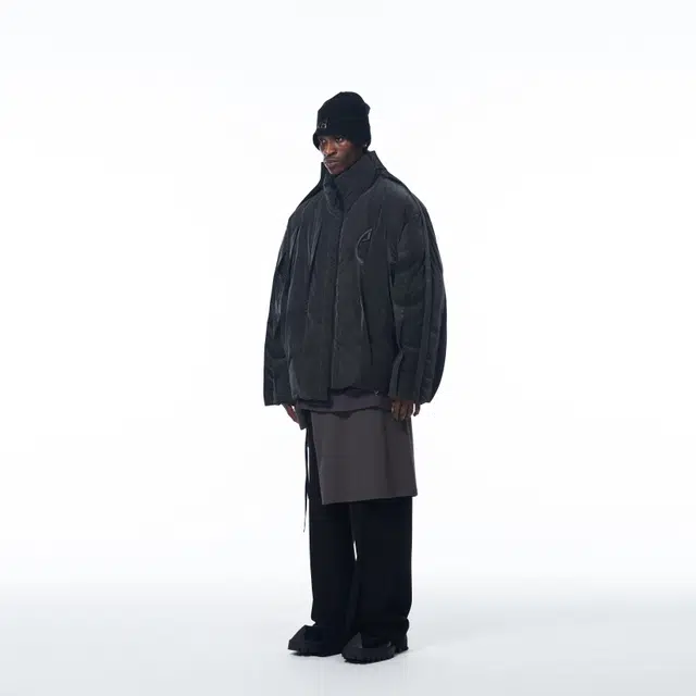 BLIND402 AW21