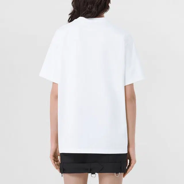Burberry SS22 T