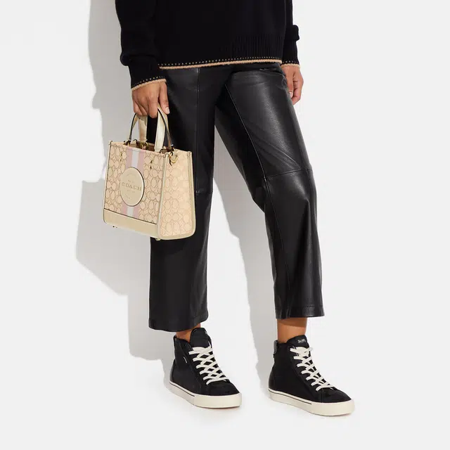 COACH Dempsey 22 Tote