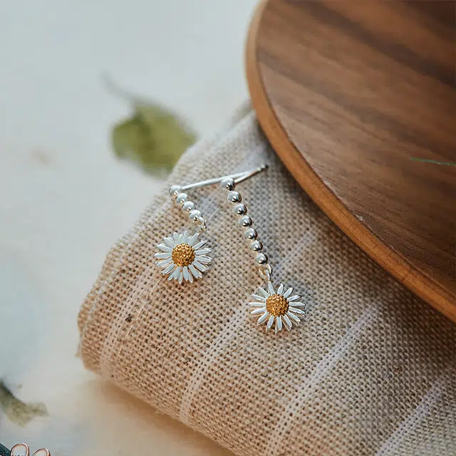 DAISY BEAUTY 925
