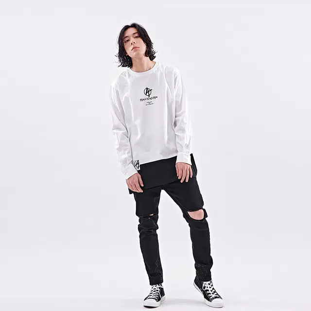 STAYREAL aT