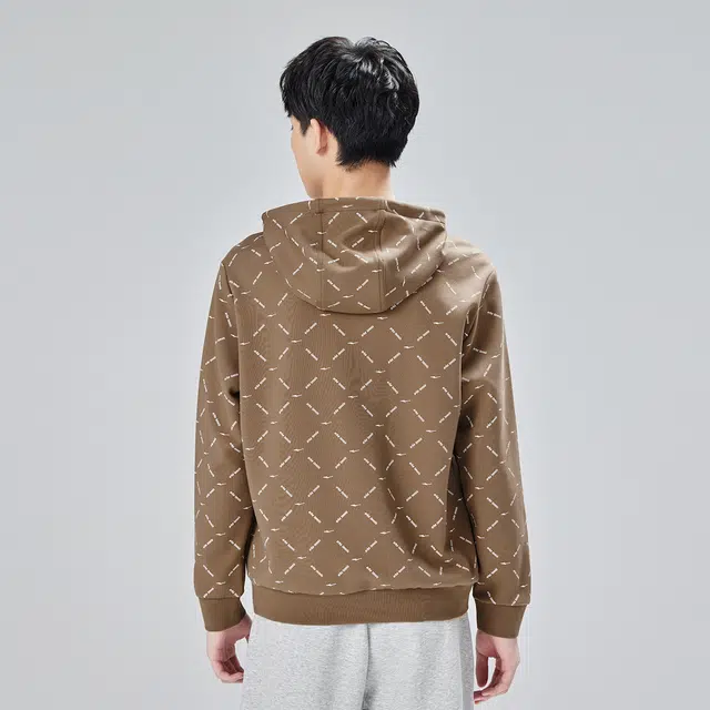 鸿星尔克 几何图案满印套头带帽长袖连帽宽松常规卫衣 春秋冬 男款 奶咖棕