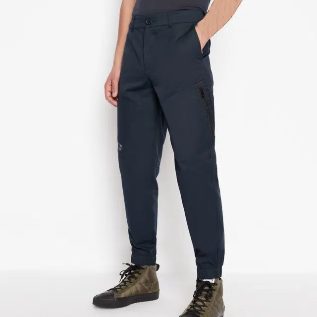 ARMANI EXCHANGE FW22
