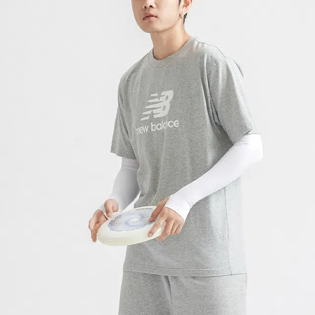 New Balance Logo T