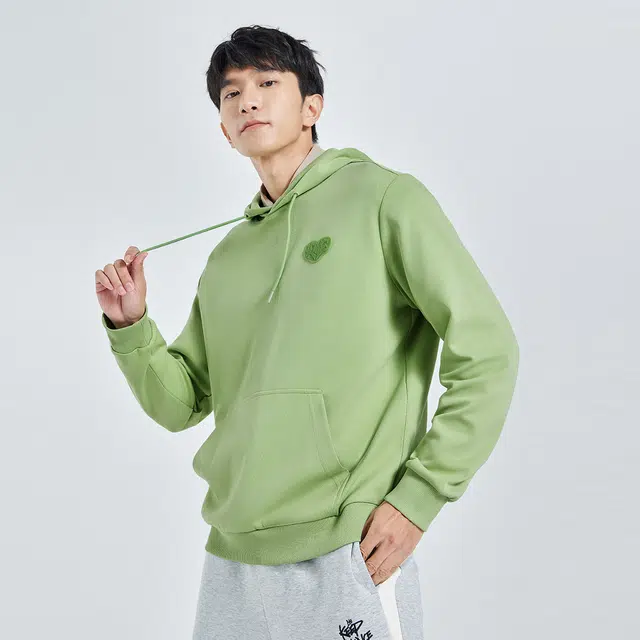 鸿星尔克 生活系列 爱心印花纯色简约休闲运动连帽长袖卫衣 男款 牛油果绿 推荐