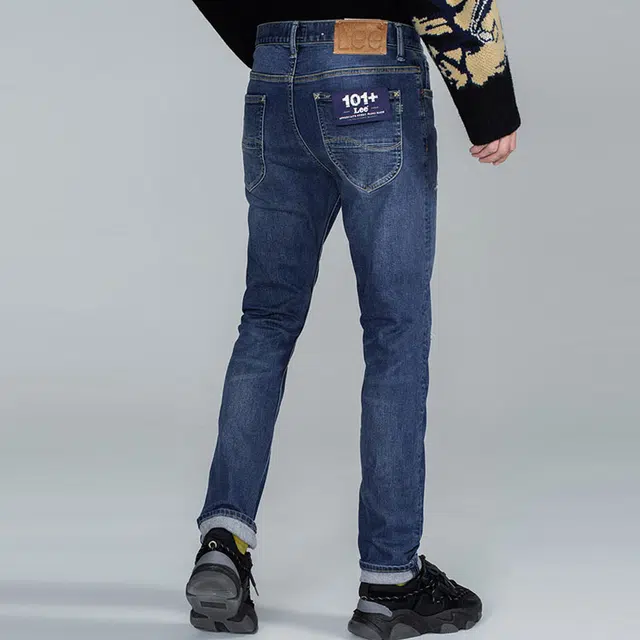 Lee