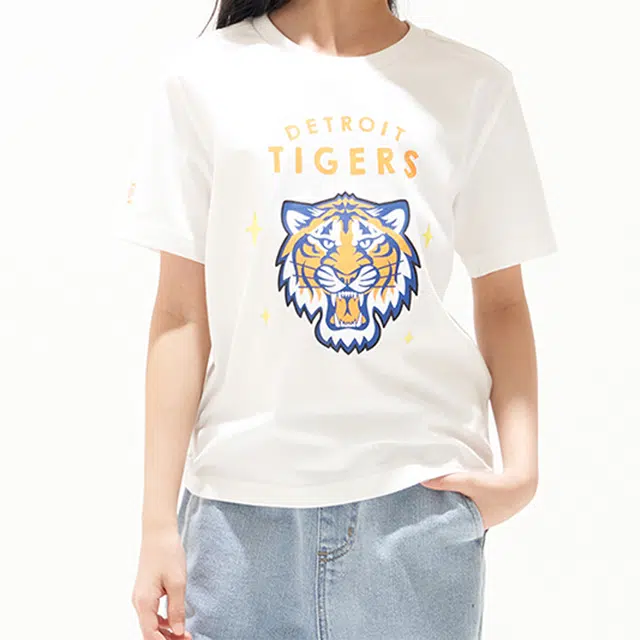MLB T