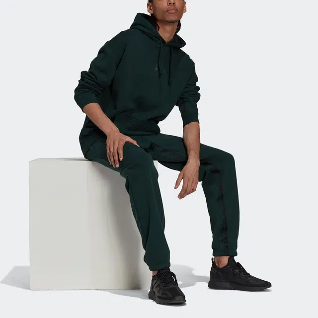 adidas originals R.y.v. Logo Hdy