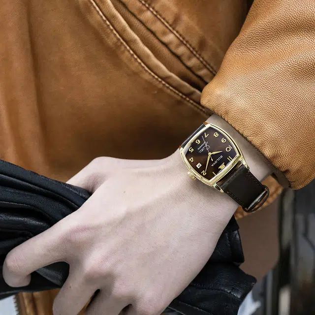 BULOVA 33*40mm 97B198
