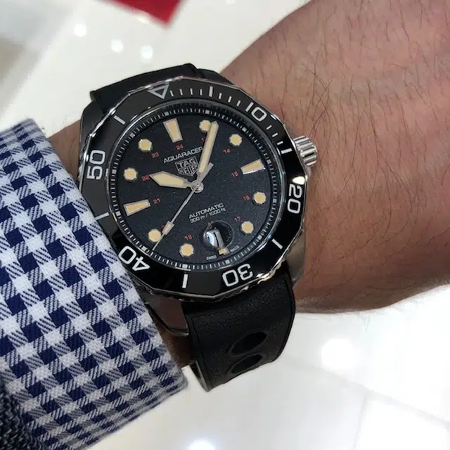 TAG HEUER 43mm WBP208C.FT6201