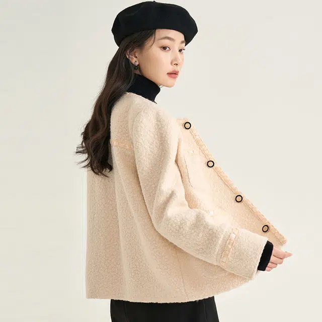 茵曼 纯色单排扣大口袋外套夹克 女款