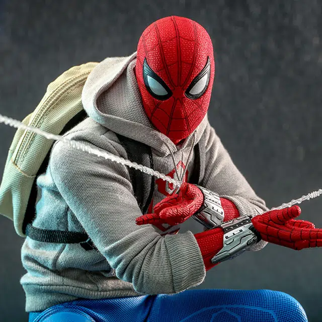 Hot Toys 16 29cm