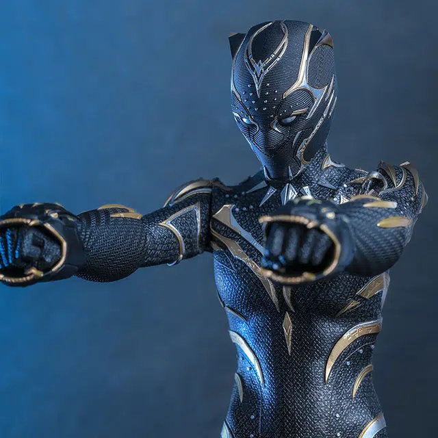 Hot Toys 16 28cm