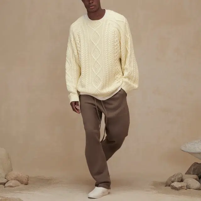 Fear of God Essentials FW22 Relaxed Sweatpant Wood