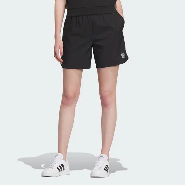 adidas neo W ESNT SHORTS Logo