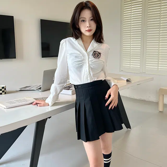 V