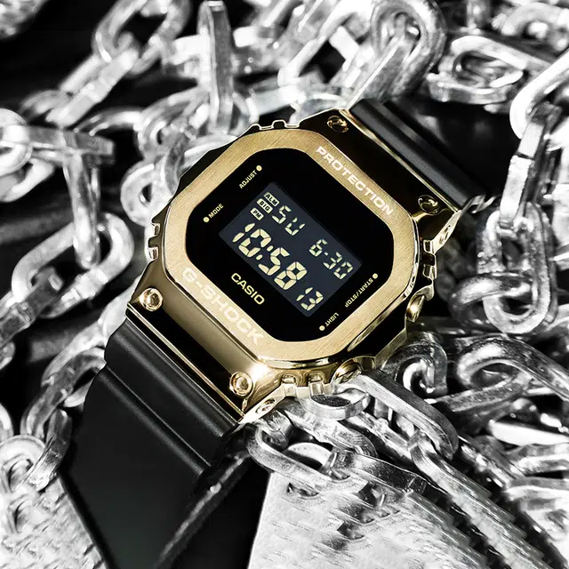 CASIO GM-5600G-9PR