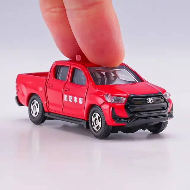 TAKARA TOMY 164