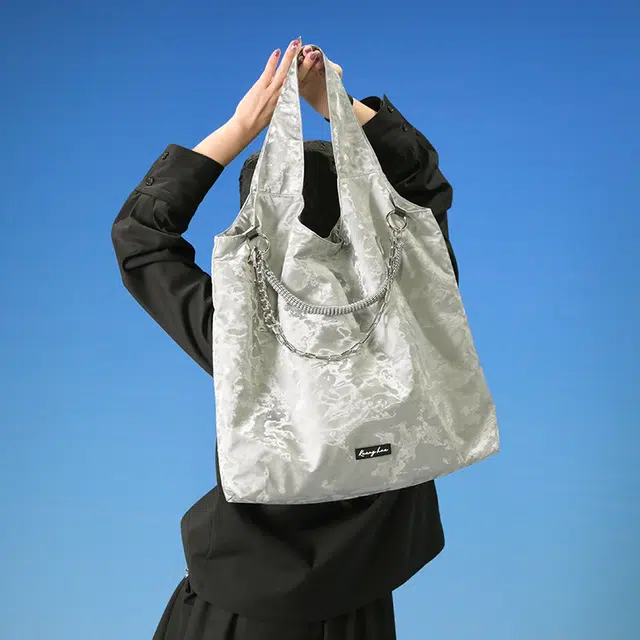 Tote