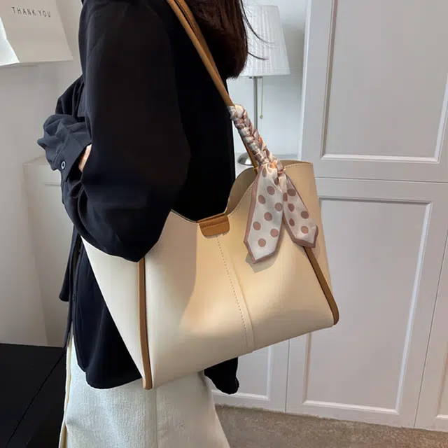 VINEY Tote