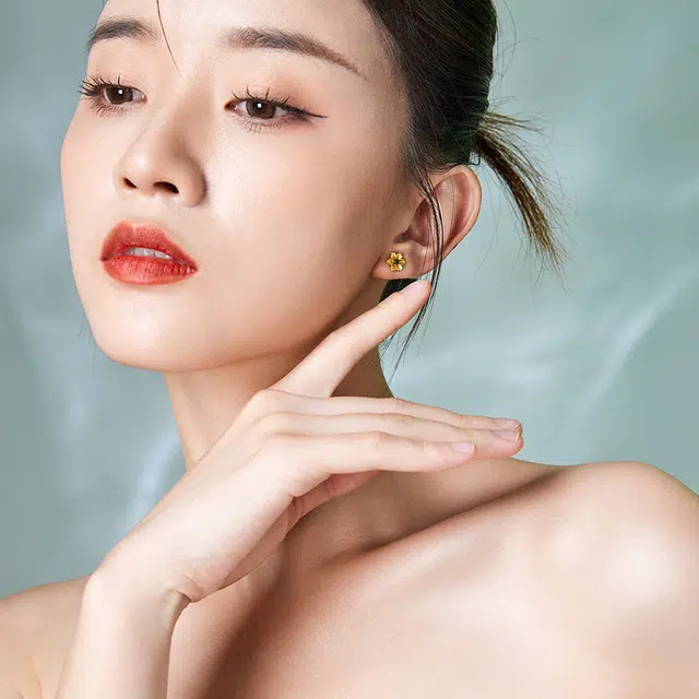 周六福黄金翡翠耳饰女计价足金栀子花耳钉金饰礼物