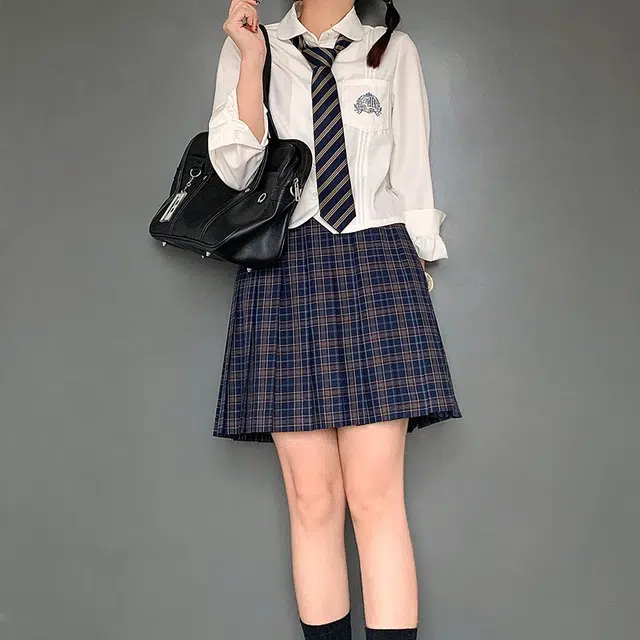 东鲸岁时记 刺绣单排扣翻领长袖衬衫 女款 白色