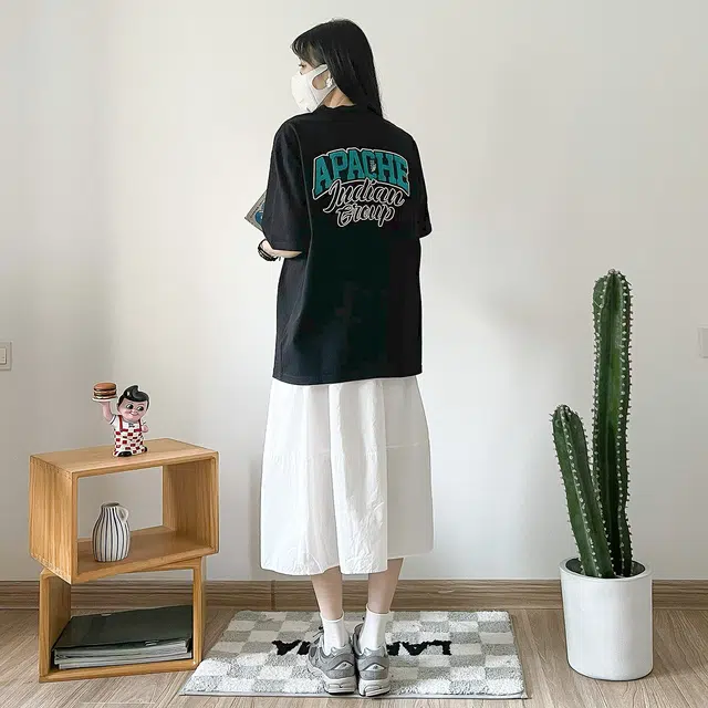 VIP Towel Embroidery Crewneck Tee