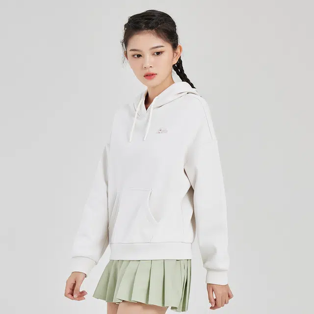 鸿星尔克 嫦娥奔月 字母图案印花加绒加厚连帽卫衣 女款 静谧卡其