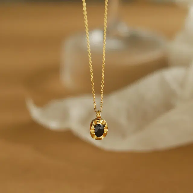 DAISY BEAUTY 18K