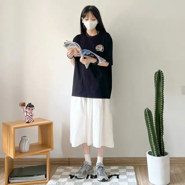 VIP Towel Embroidery Crewneck Tee