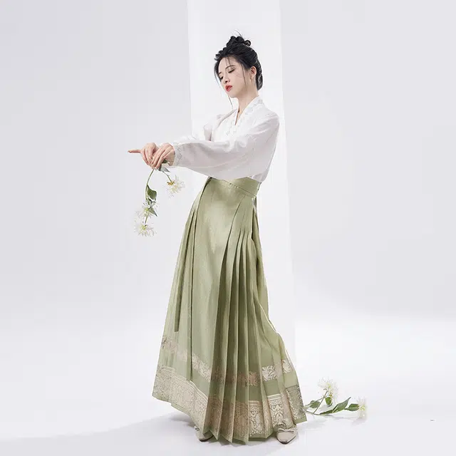 织造司 吉桃福鲤 明制织金织银马年裙搭配山河映画飞机袖合身适中原创汉服 女款