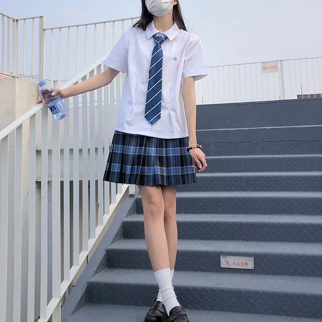 东鲸岁时记 刺绣印花收腰短袖 紫川附中衬衫 女款