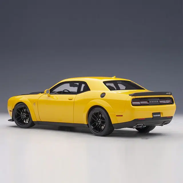 AUTOart 118 SRT HELLCAT WIDEBODY