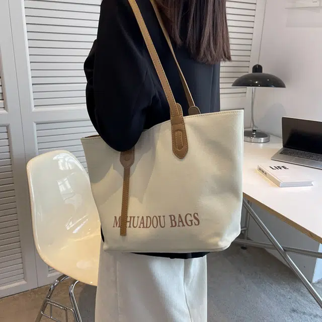 JANE KLAIN Tote