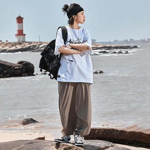 AMBER LIGHT T
