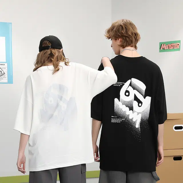 bt T