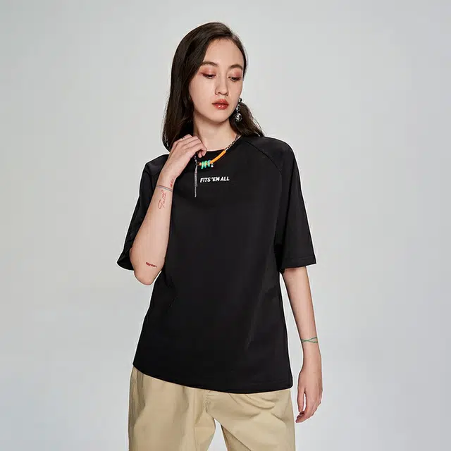 Lee T