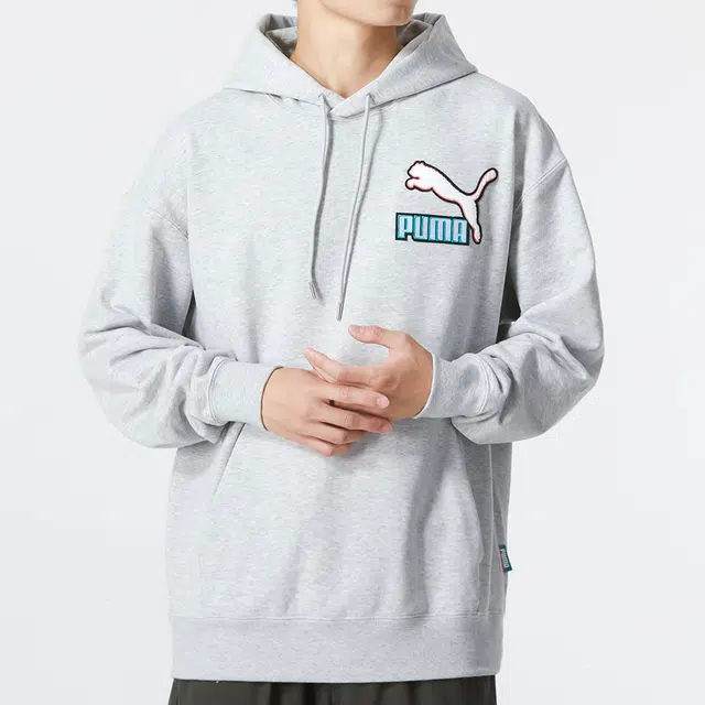 Puma Fandom Hoodie Logo
